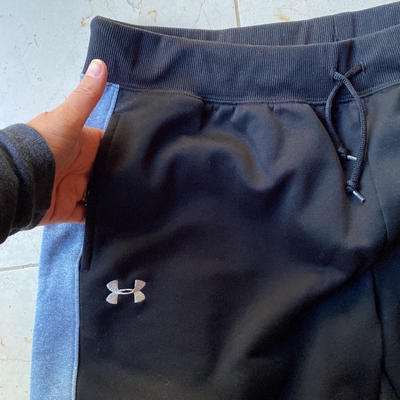 Under Armour fleece pants - Picture 2 of 4